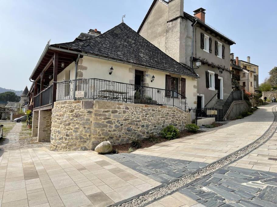 Maison En Pierre Sur Les Quais De La Dordogne Argentat Kültér fotó